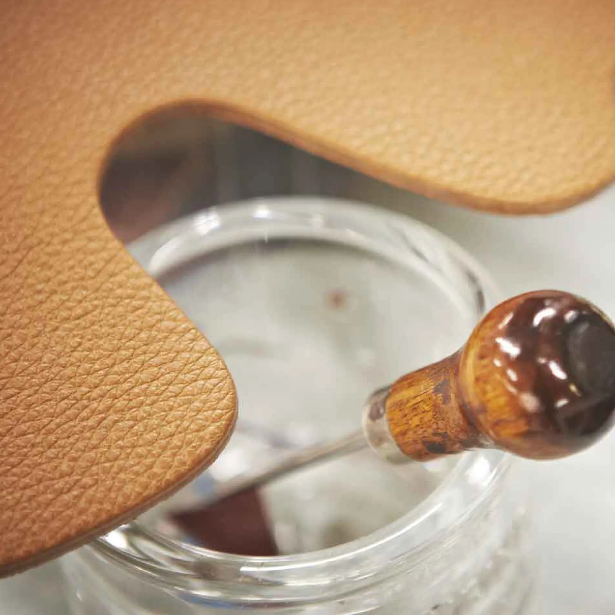 Maison Berthille Petite Maroquinerie / Accessoires Et Porte Monnaie>Lifting Refit Éclat Pour Sac À Main En Cuir | Service Clinique Réparation De Votre Sac
